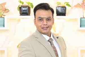 Dr. Manu Rajput .COM REVIEWED BY 1 1 1 1.jpg